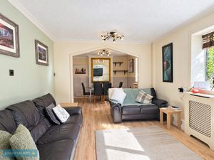 Sitting room- click for photo gallery